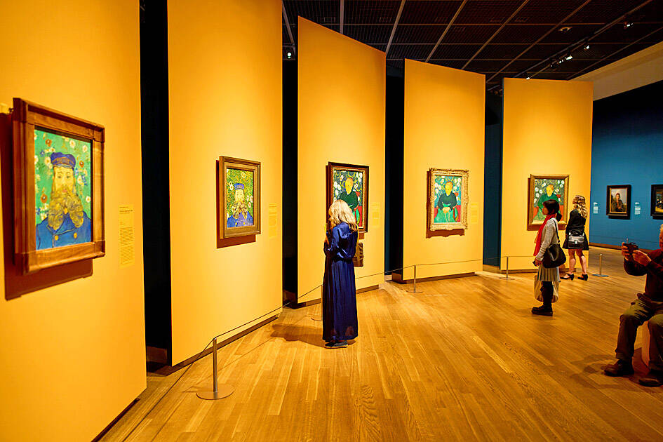 Van Gogh Museum runs portrait reunion exhibition