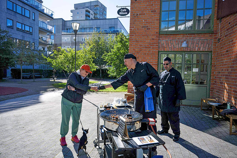 Swedes Stockpile Food and Emergency Supplies Amid Deepening Fears of War in Europe