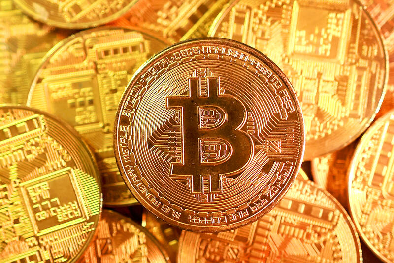 Bitcoin hits record high, rising above US$125,000